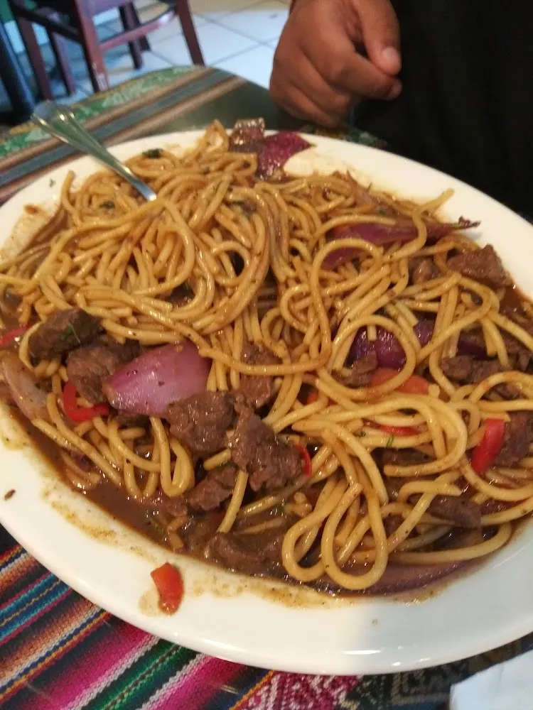 Tallarin Saltado de Lomo